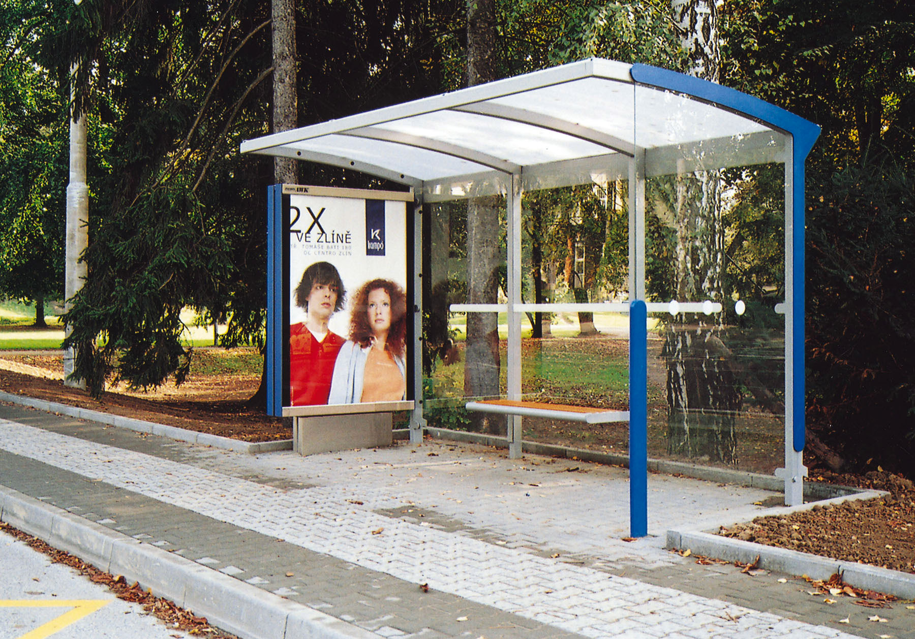 Autobusu laukimo paviljonas Aureo