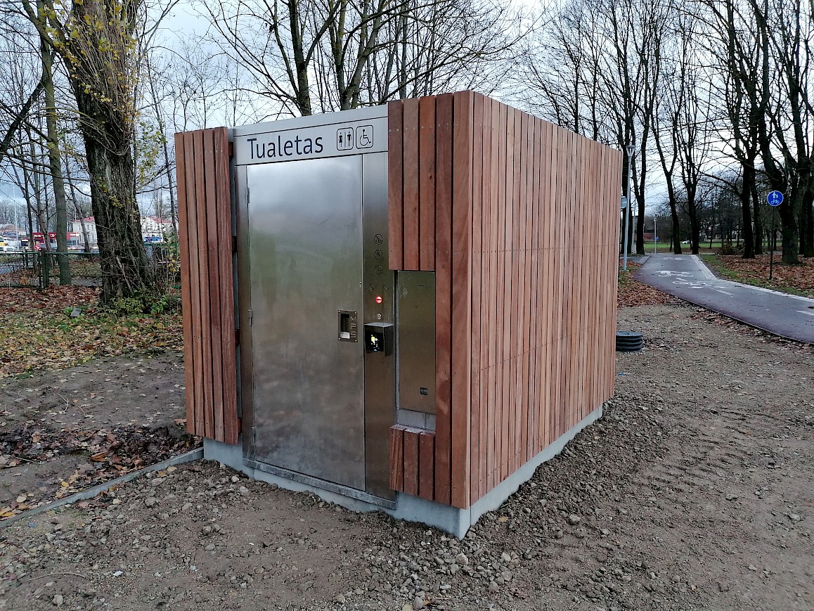 Automatinis lauko WC tualetas Malūno parke, Klaipėdoje