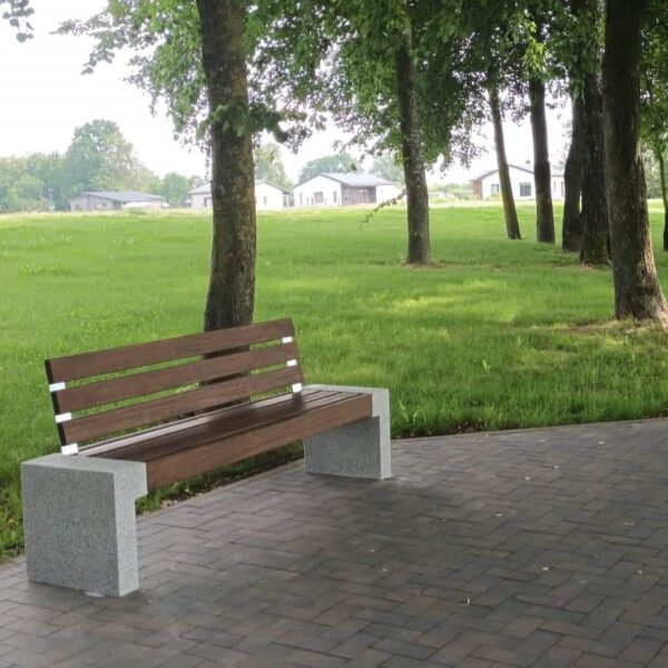 Betoninis suolas KAMPAS BL002 su atlošu